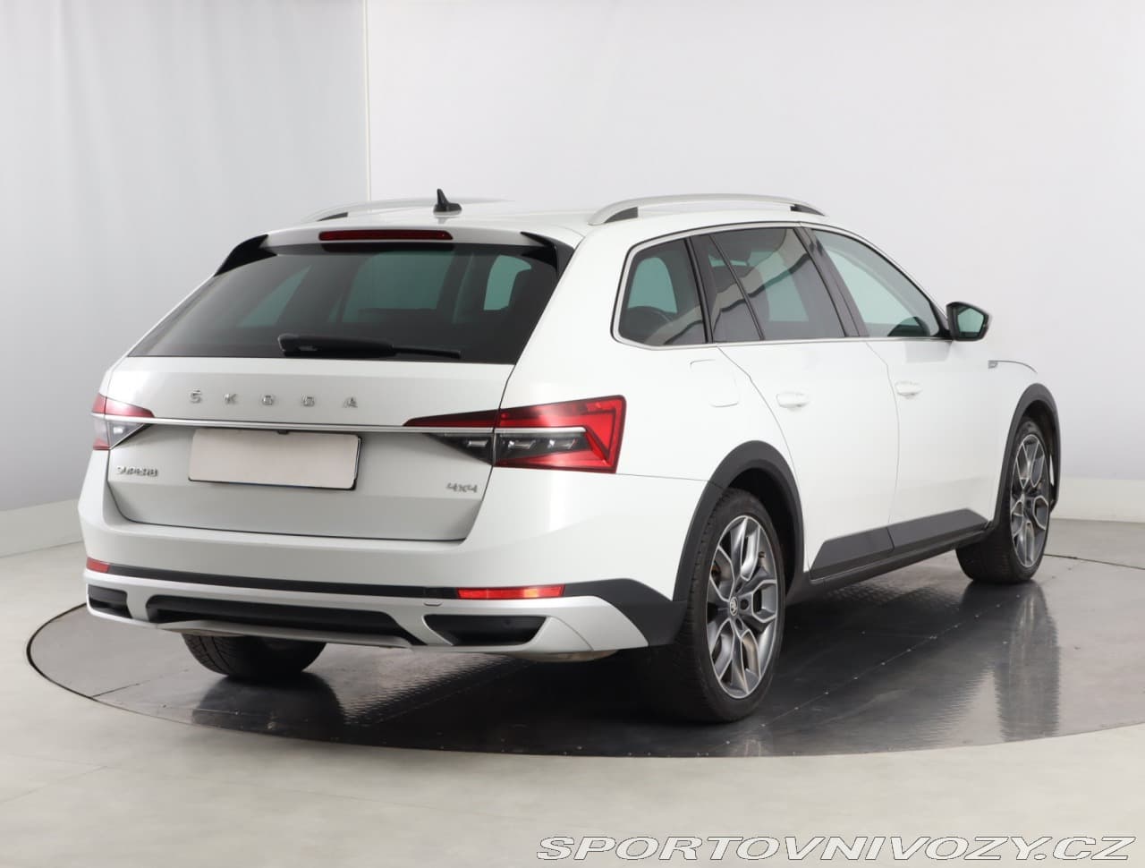 2020 Škoda SUPERB - 5