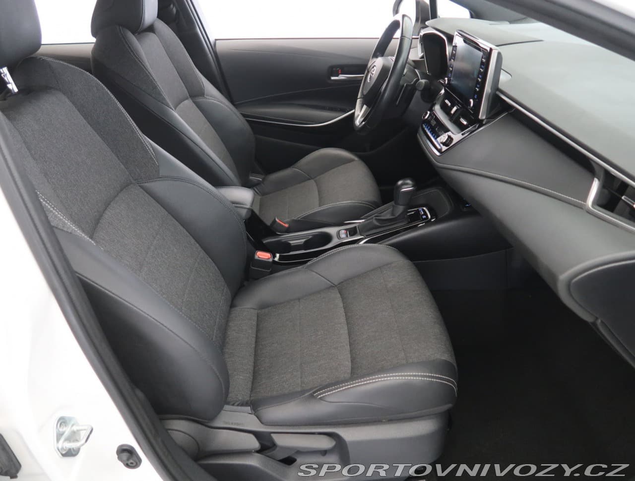 2021 Toyota COROLLA - 9