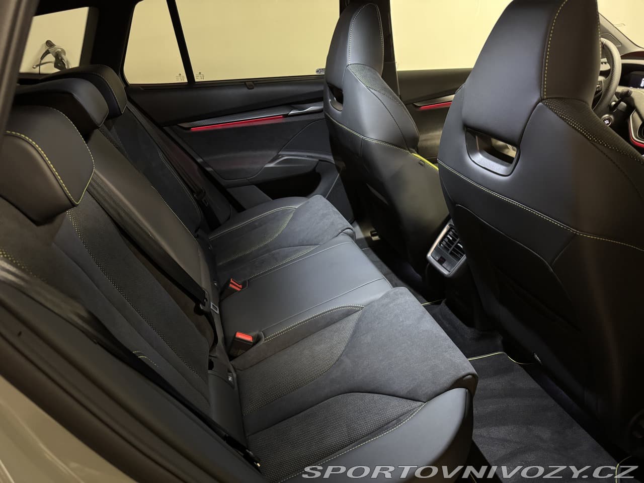 2025 Škoda ENYAQ - 7