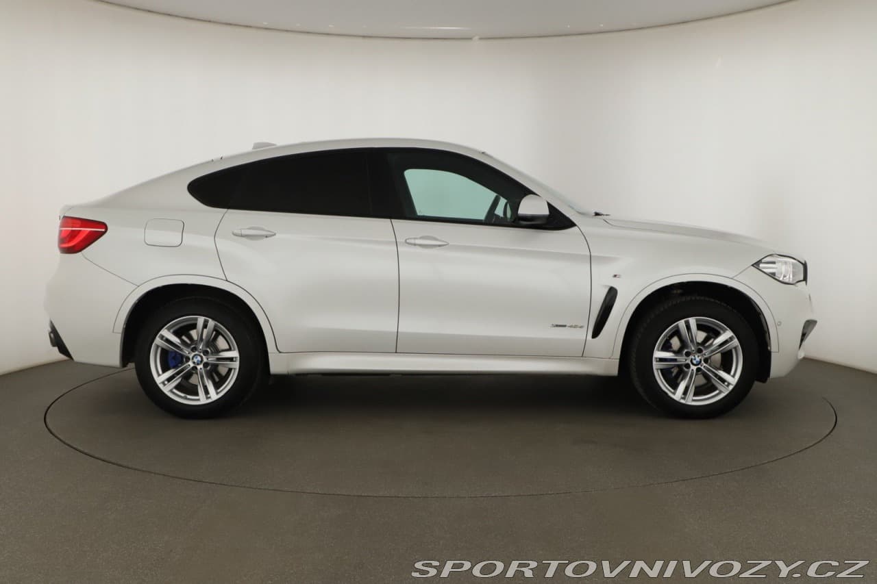 2016 BMW X6 - 11