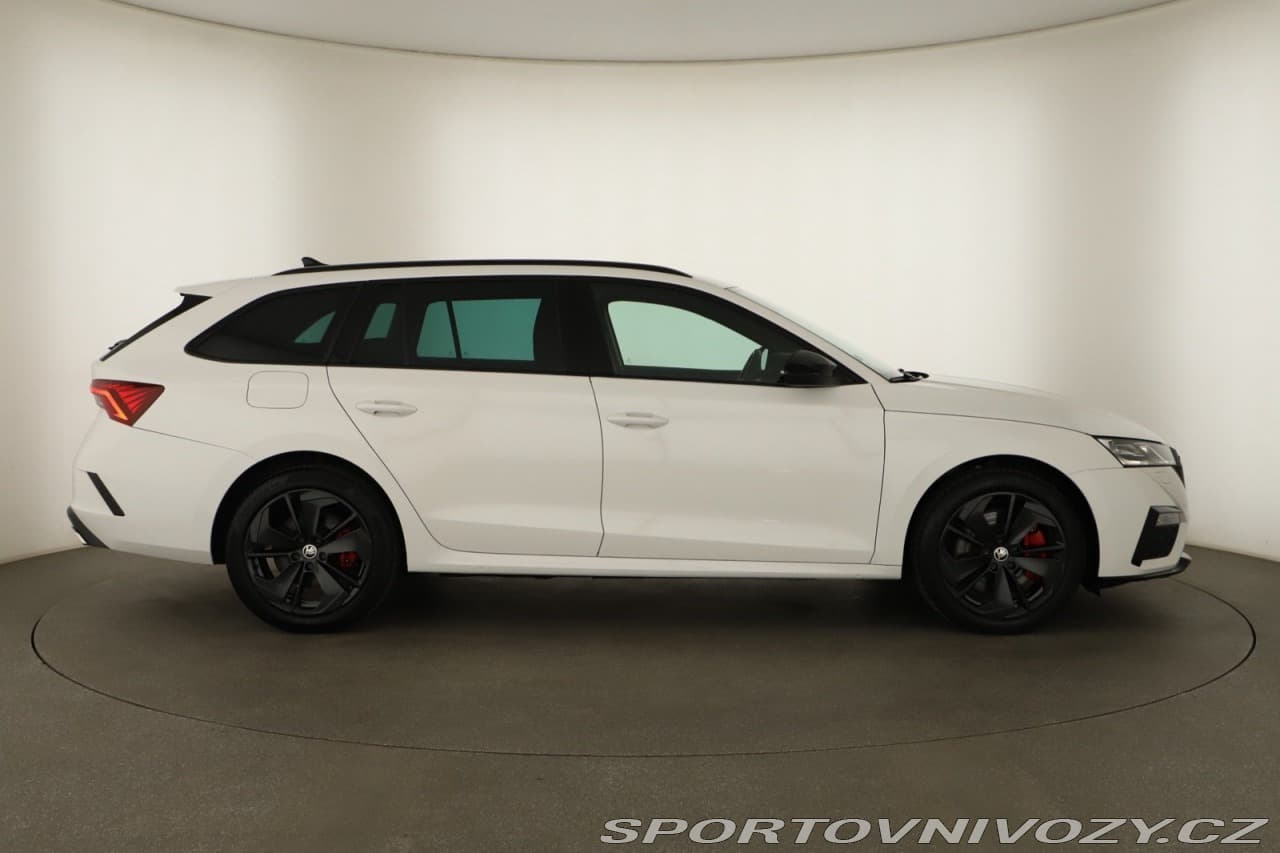 2021 Škoda OCTAVIA - 11