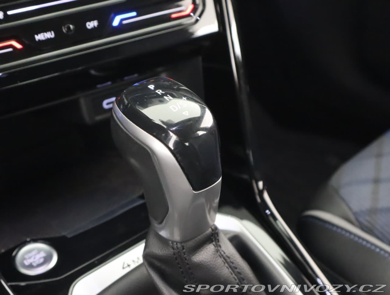 2022 Volkswagen T-ROC - 25