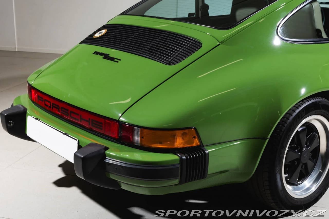 1983 Porsche 911 - 19