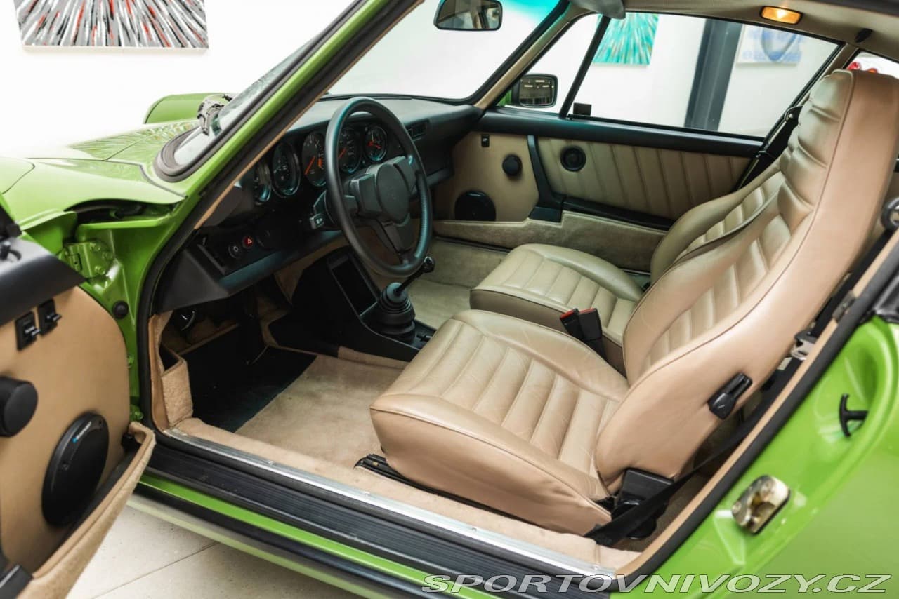 1983 Porsche 911 - 23