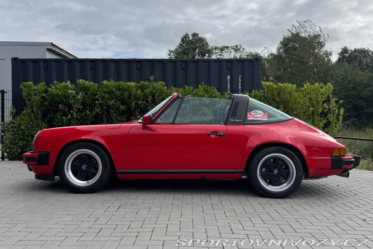 1985 Porsche 911 - 7