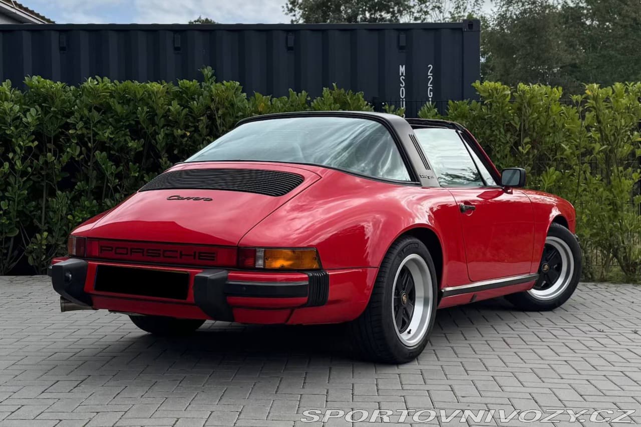 1985 Porsche 911 - 11