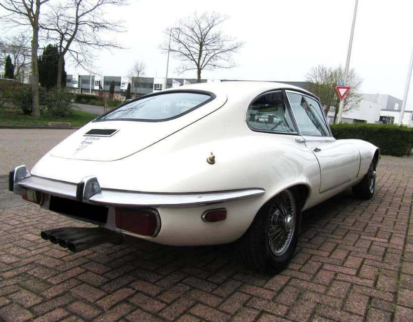1971 Jaguar E-TYPE - 11