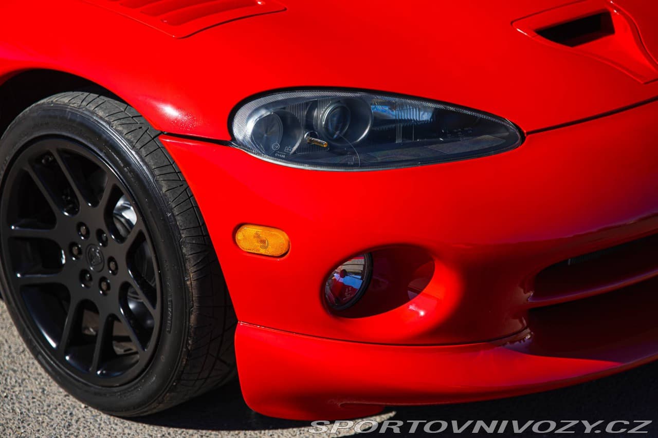 1998 Dodge VIPER - 29