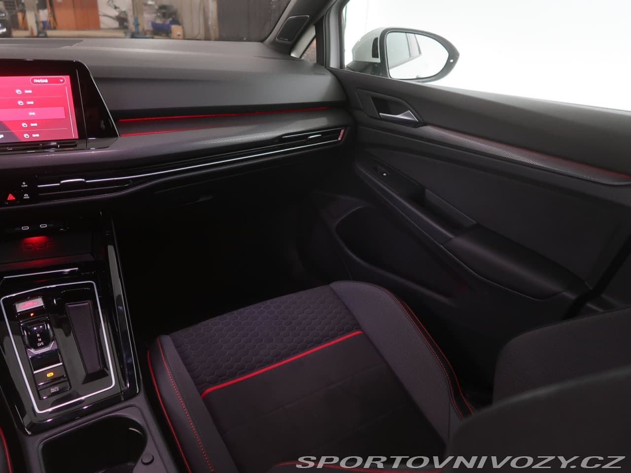 2024 Volkswagen GOLF - 8