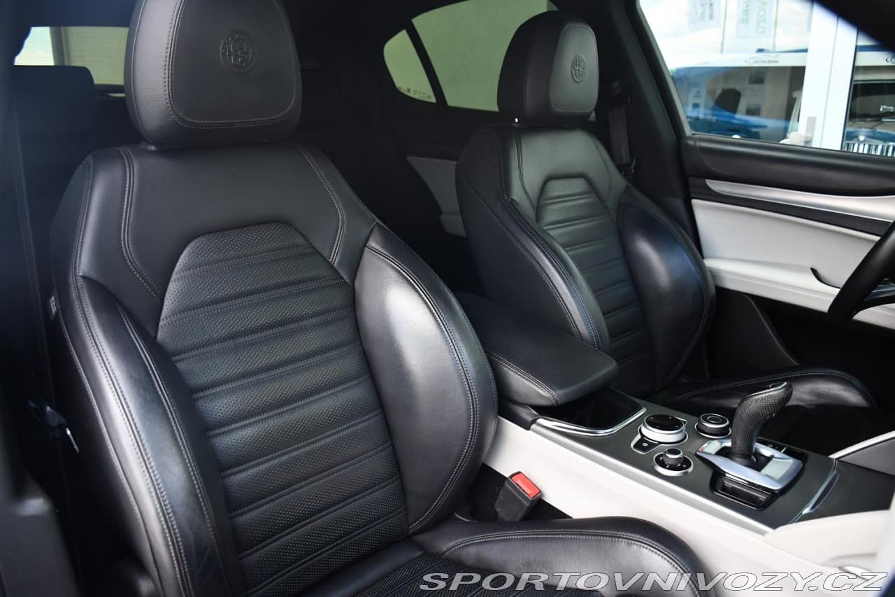 2020 Alfa Romeo STELVIO - 14