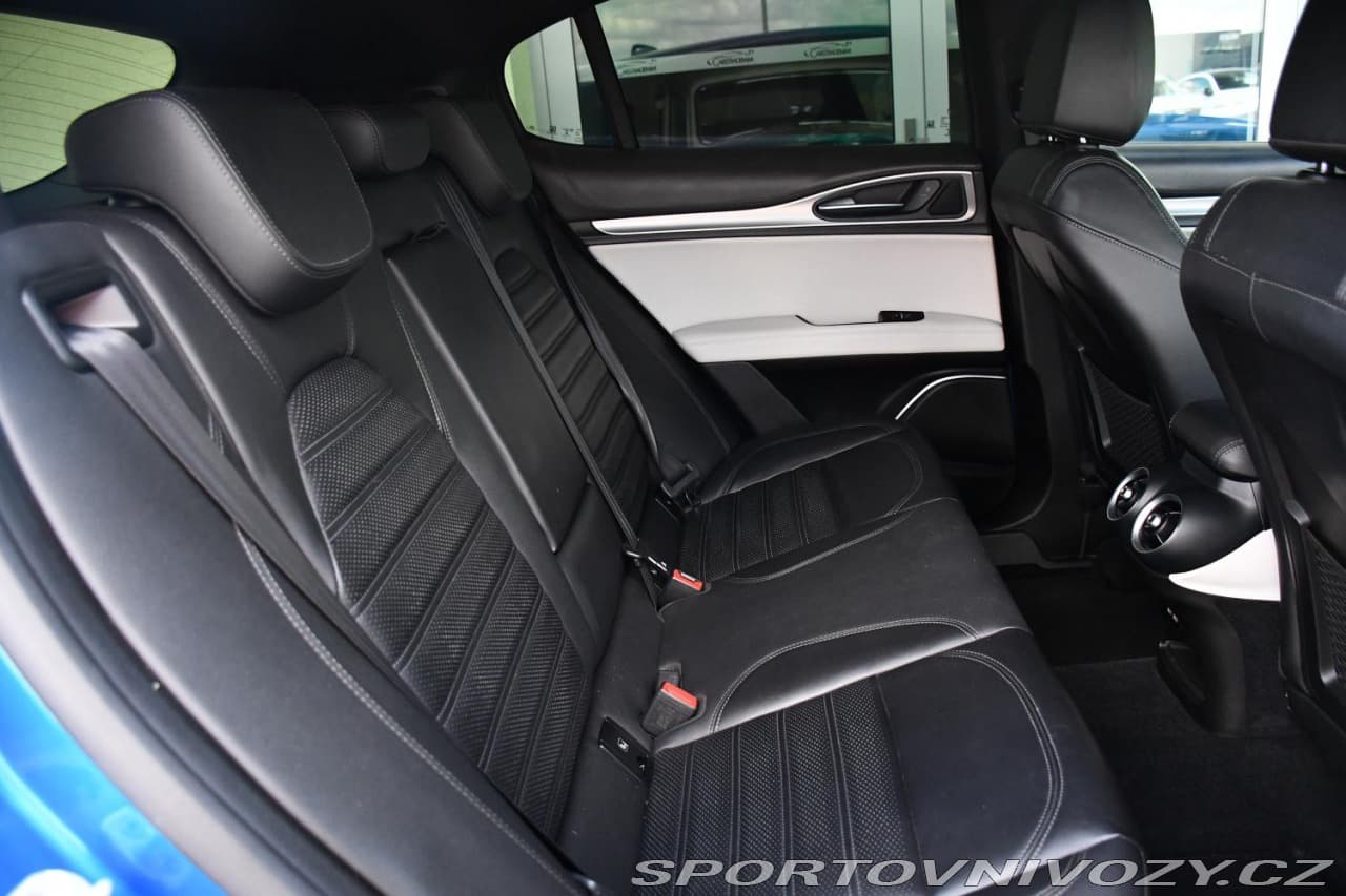 2020 Alfa Romeo STELVIO - 16