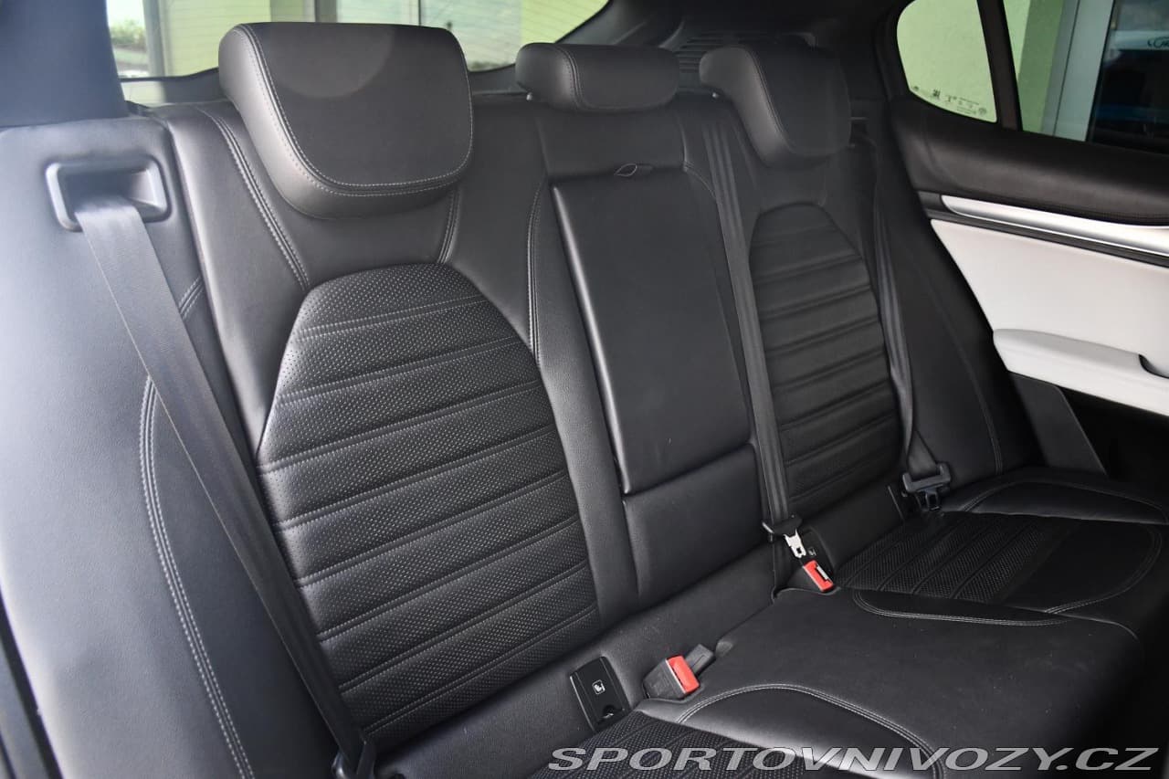 2020 Alfa Romeo STELVIO - 17