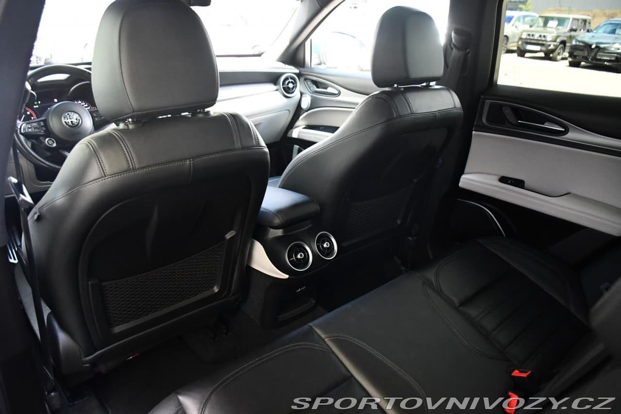 2020 Alfa Romeo STELVIO - 18