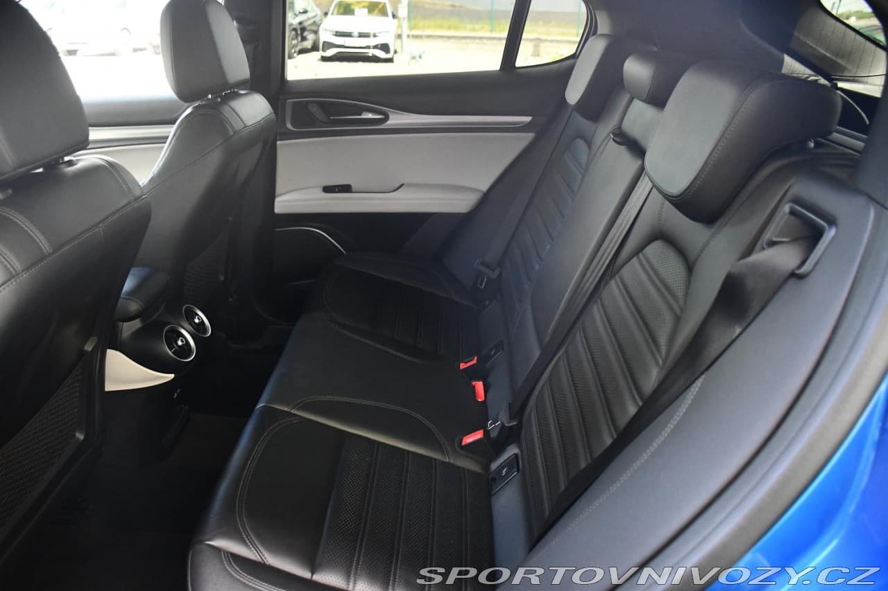 2020 Alfa Romeo STELVIO - 19