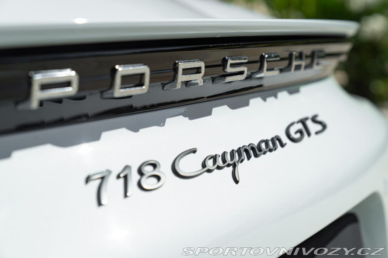 2020 Porsche CAYMAN - 11