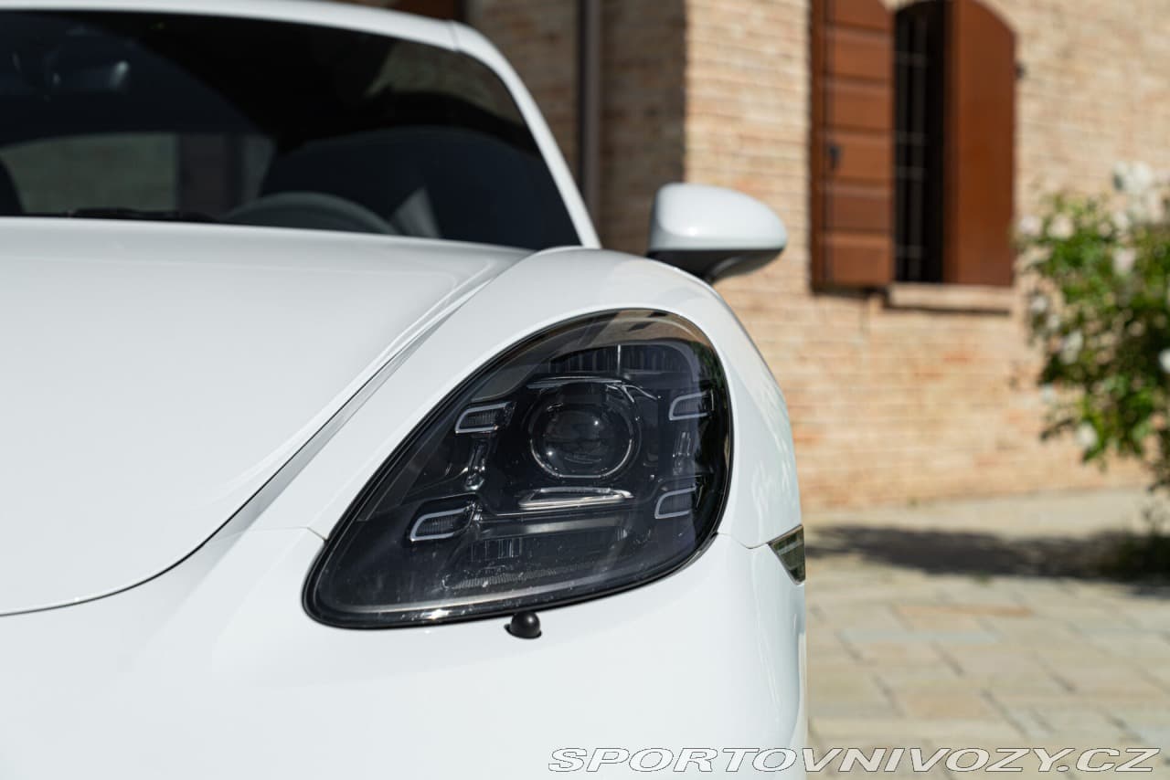 2020 Porsche CAYMAN - 14