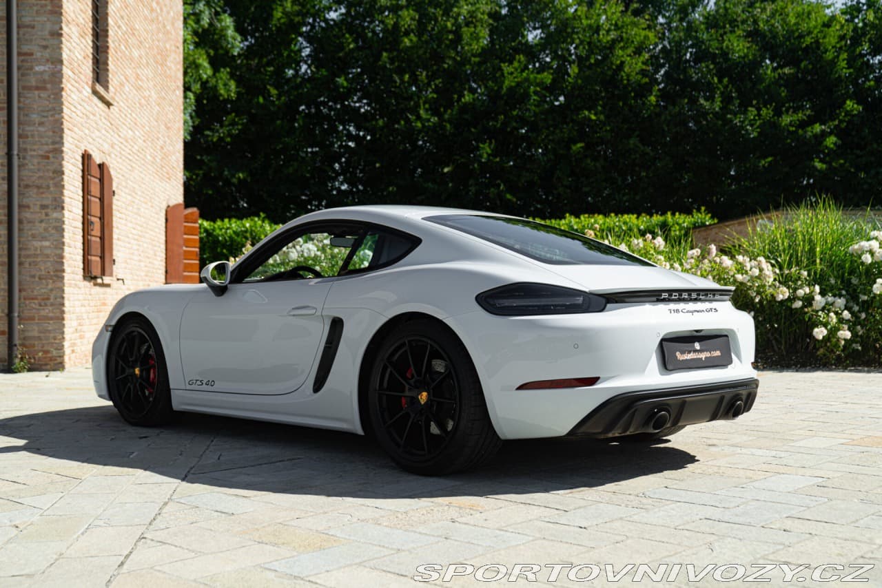2020 Porsche CAYMAN - 7