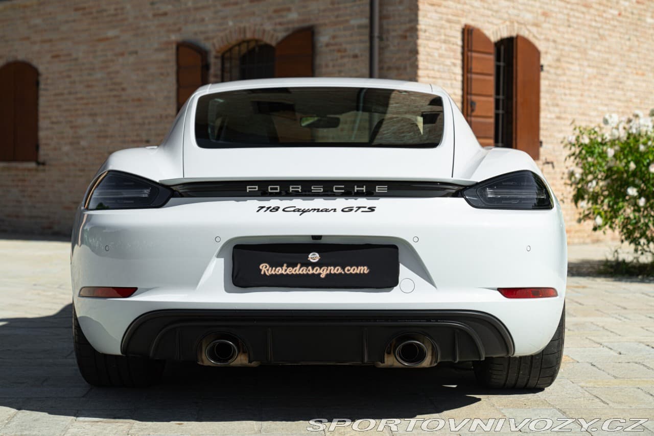 2020 Porsche CAYMAN - 8