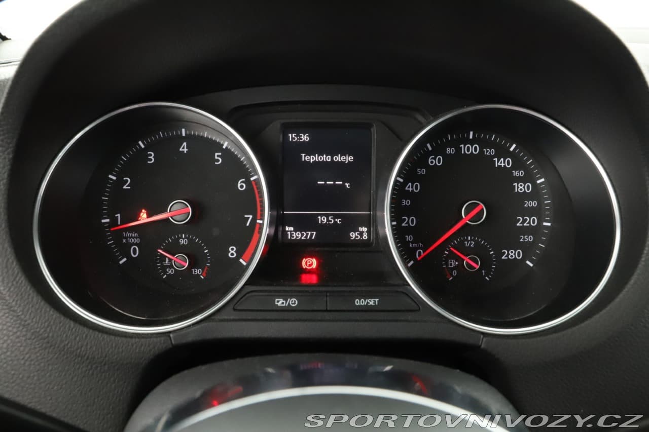 2015 Volkswagen POLO - 10