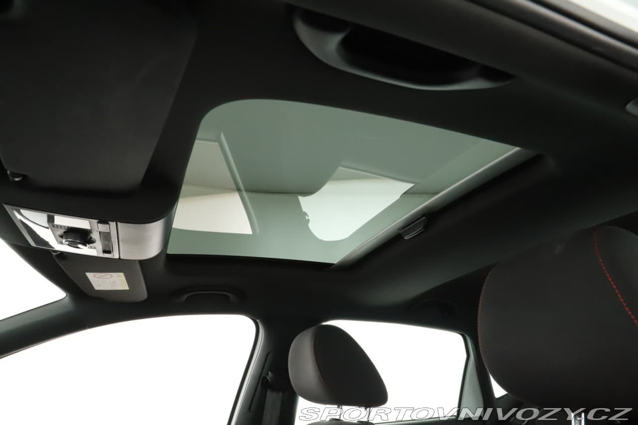 2015 Volkswagen POLO - 11