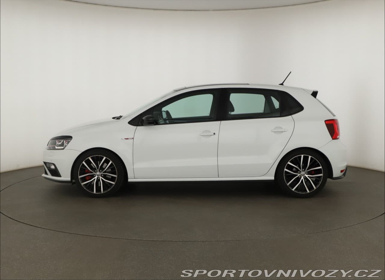 2015 Volkswagen POLO - 3