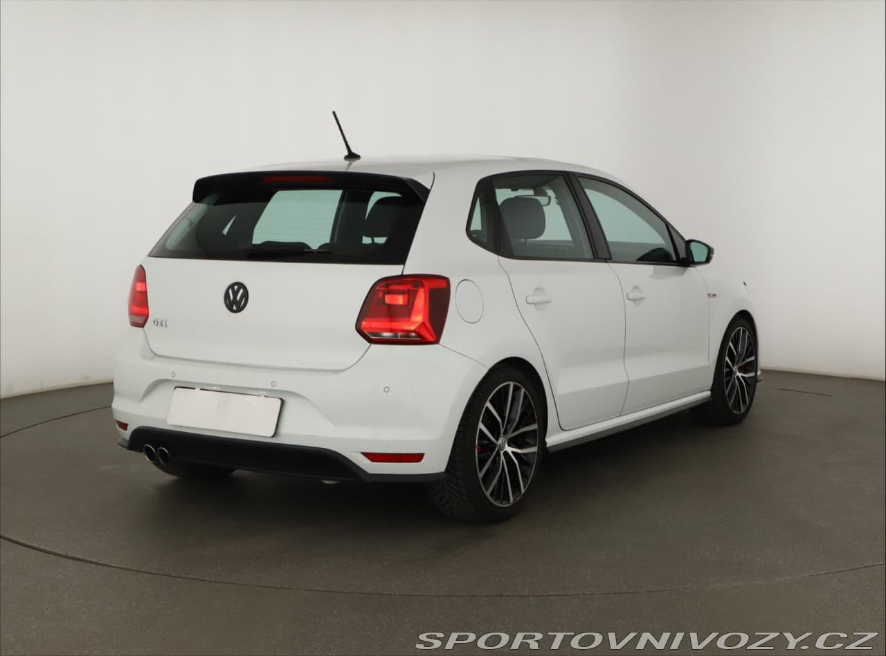 2015 Volkswagen POLO - 5