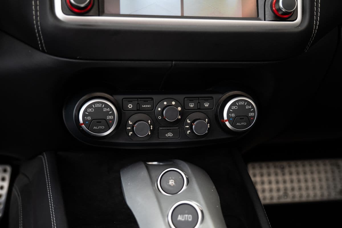 2016 Ferrari CALIFORNIA - 14