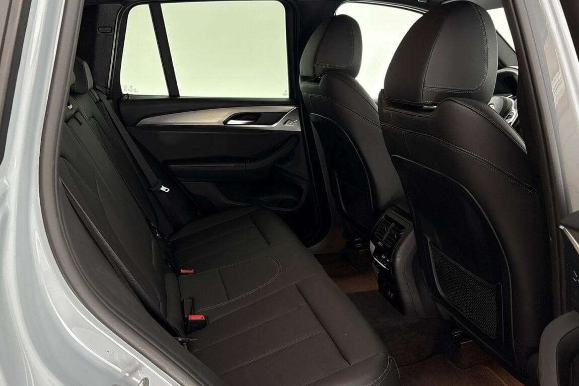 2023 BMW X3 - 11