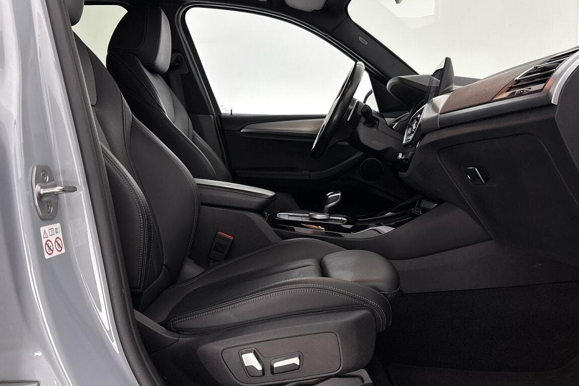 2023 BMW X3 - 12