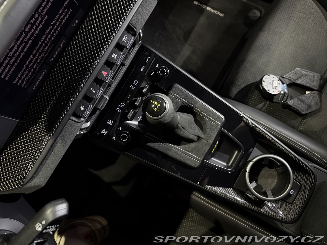 2022 Porsche 911 - 12