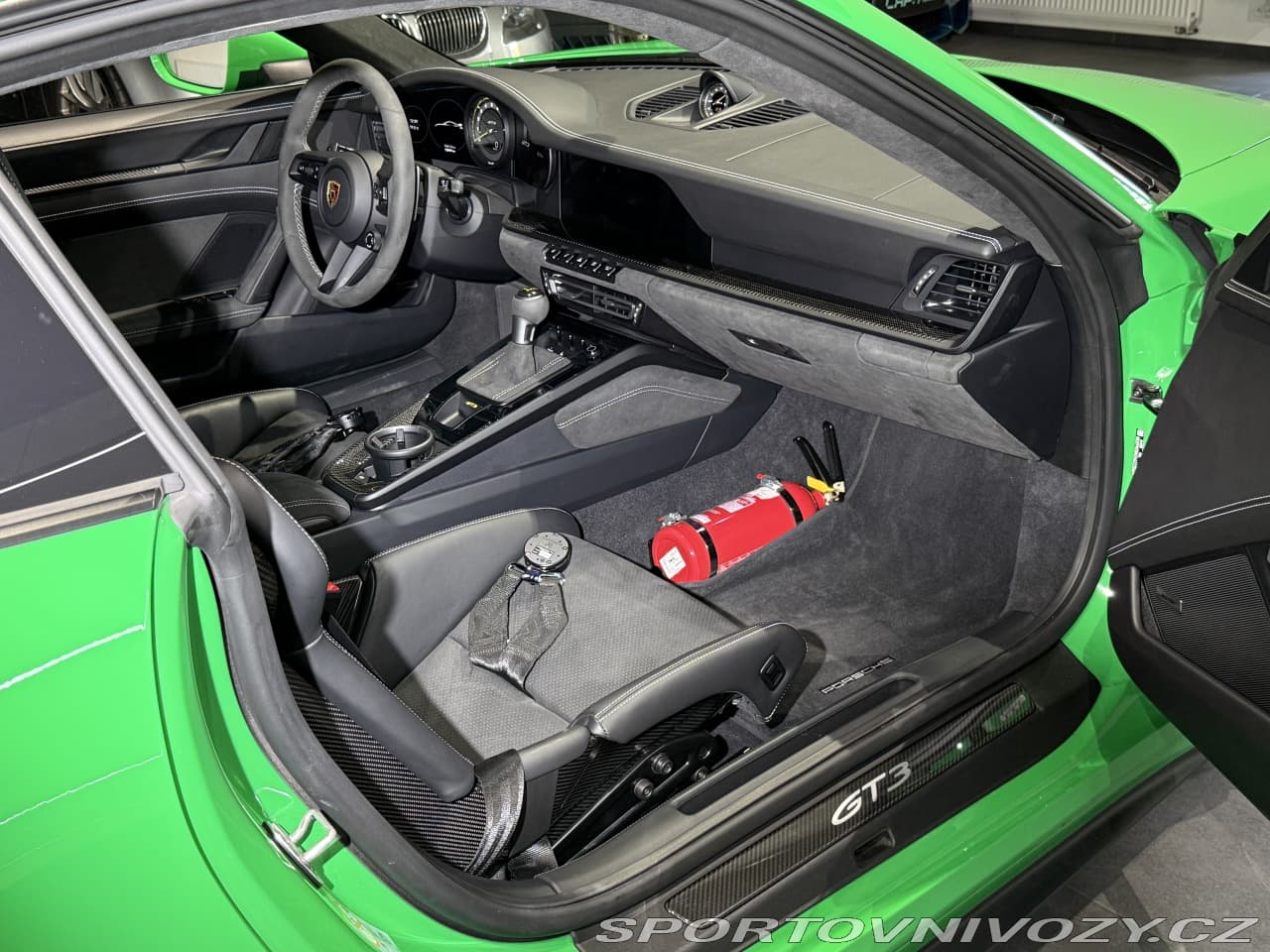 2022 Porsche 911 - 15