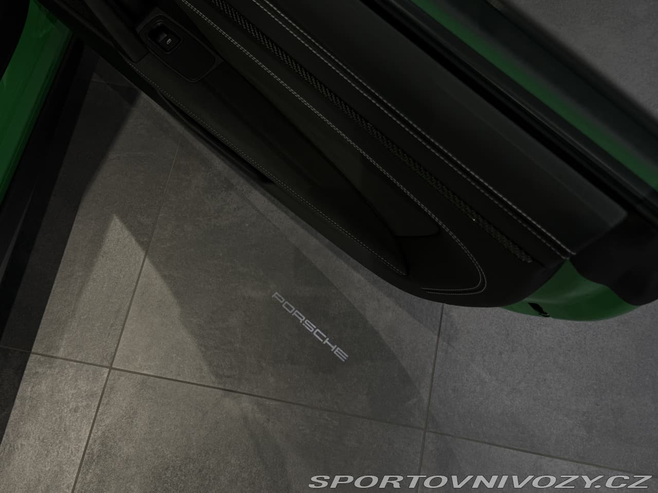 2022 Porsche 911 - 16