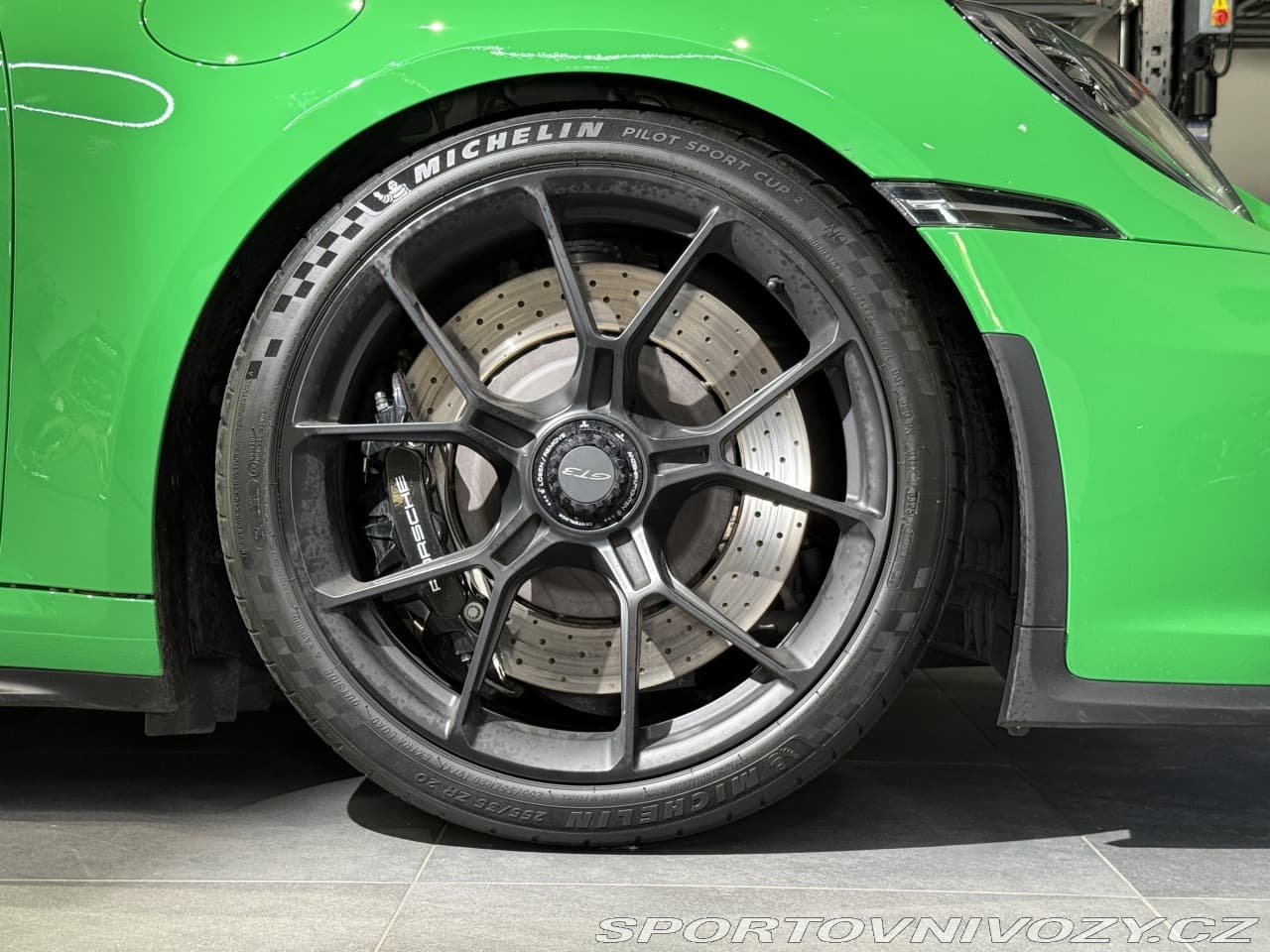 2022 Porsche 911 - 18