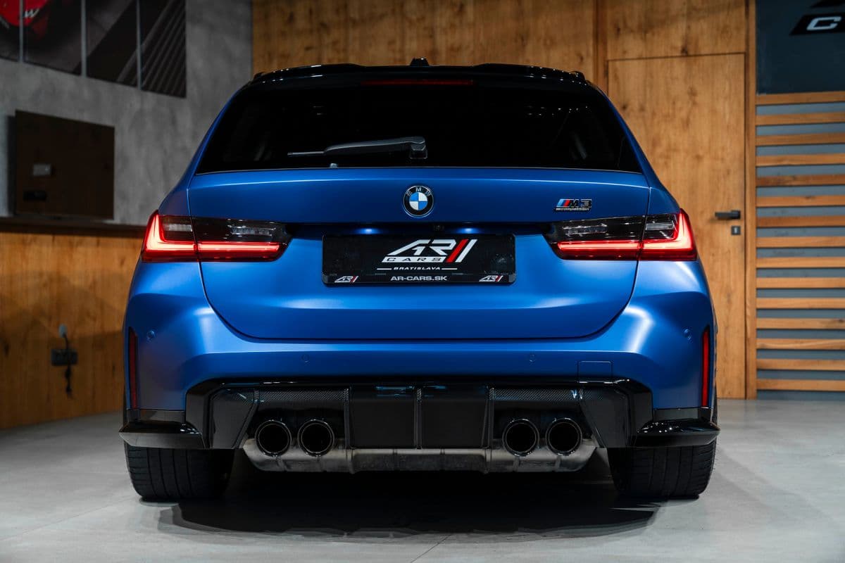 2025 BMW M3 - 18