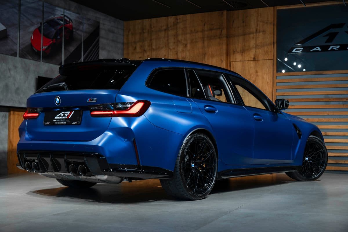 2025 BMW M3 - 19
