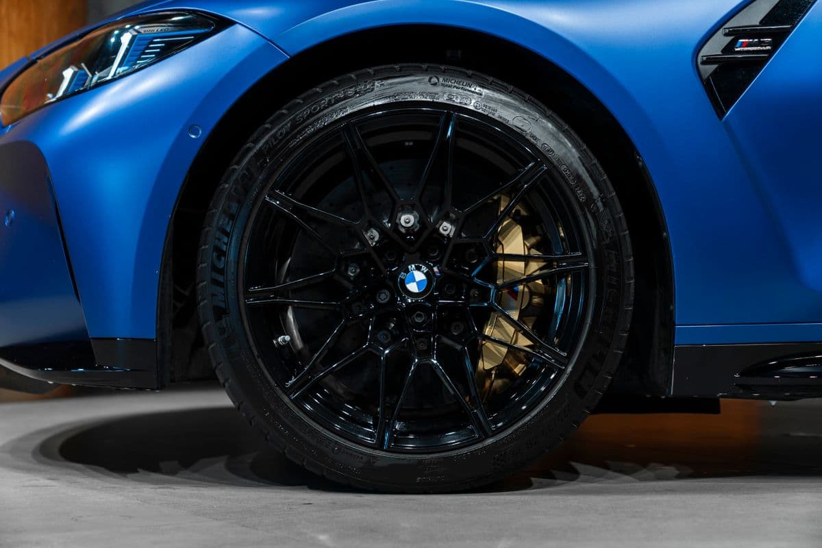 2025 BMW M3 - 5