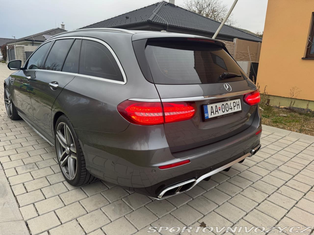 2019 Mercedes-Benz E-CLASS - 3