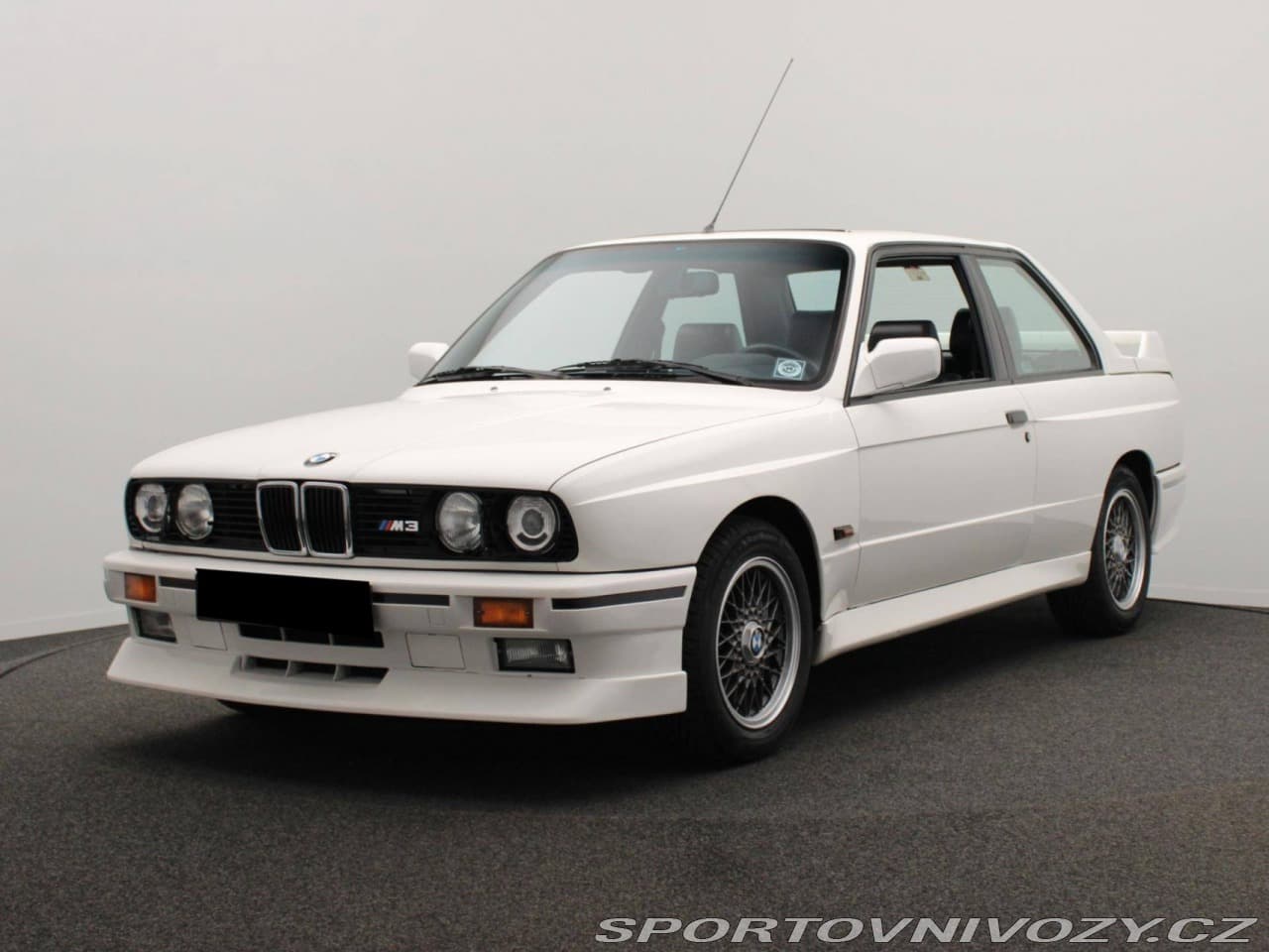 1989 BMW M3 - 12