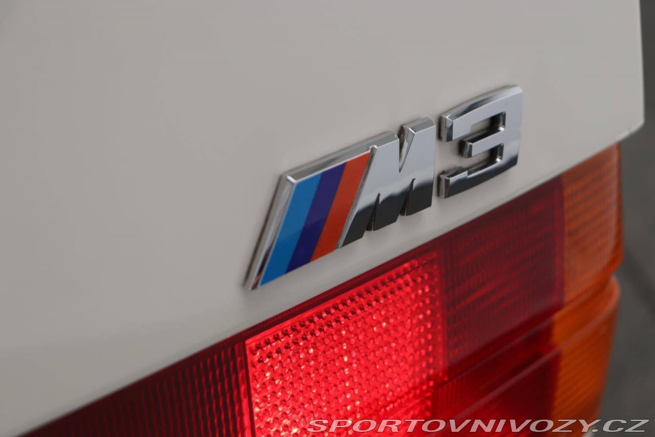 1989 BMW M3 - 19
