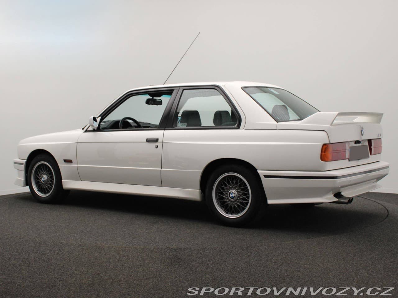1989 BMW M3 - 3