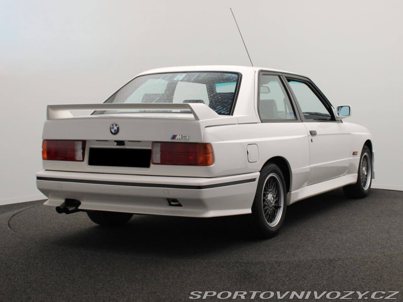 1989 BMW M3 - 7