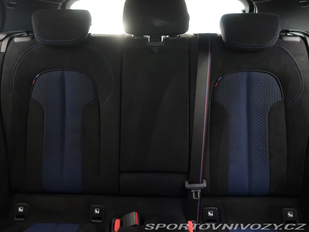 2019 BMW 1-SERIES - 10
