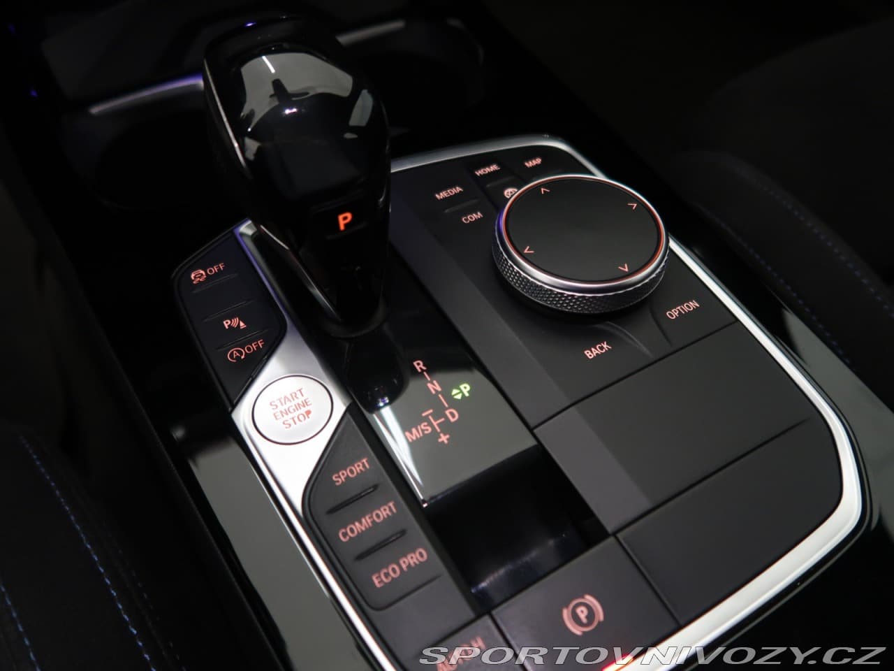 2019 BMW 1-SERIES - 12