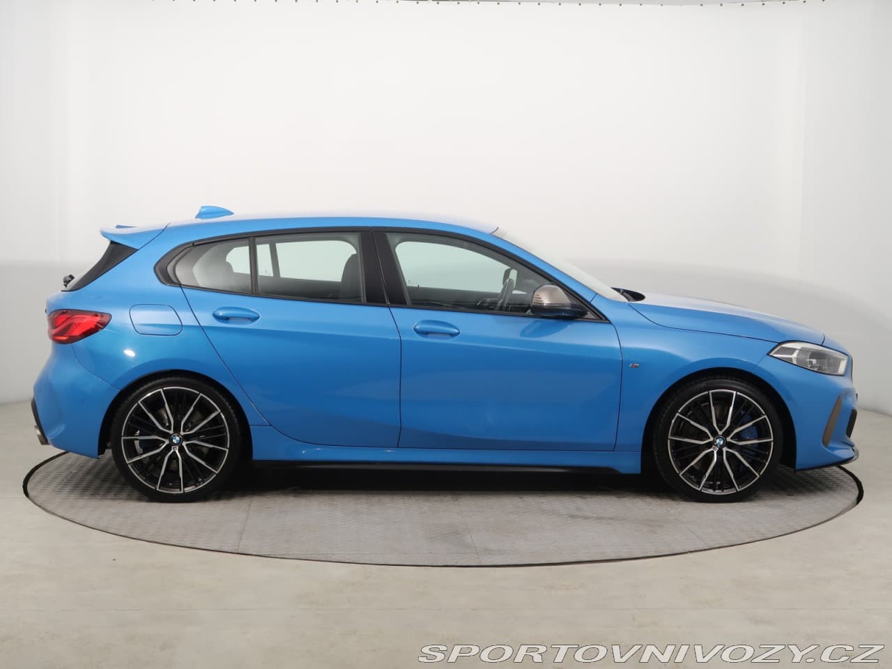 2019 BMW 1-SERIES - 6