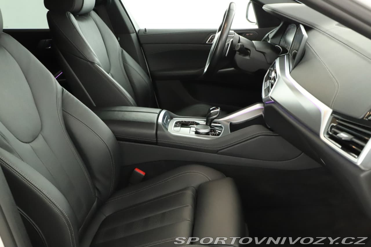 2021 BMW X6 - 17