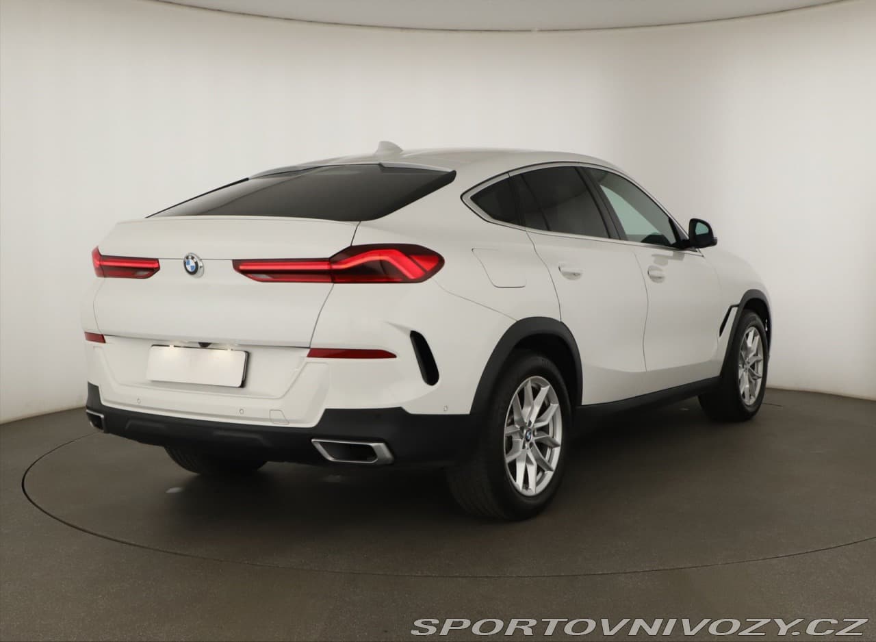 2021 BMW X6 - 5