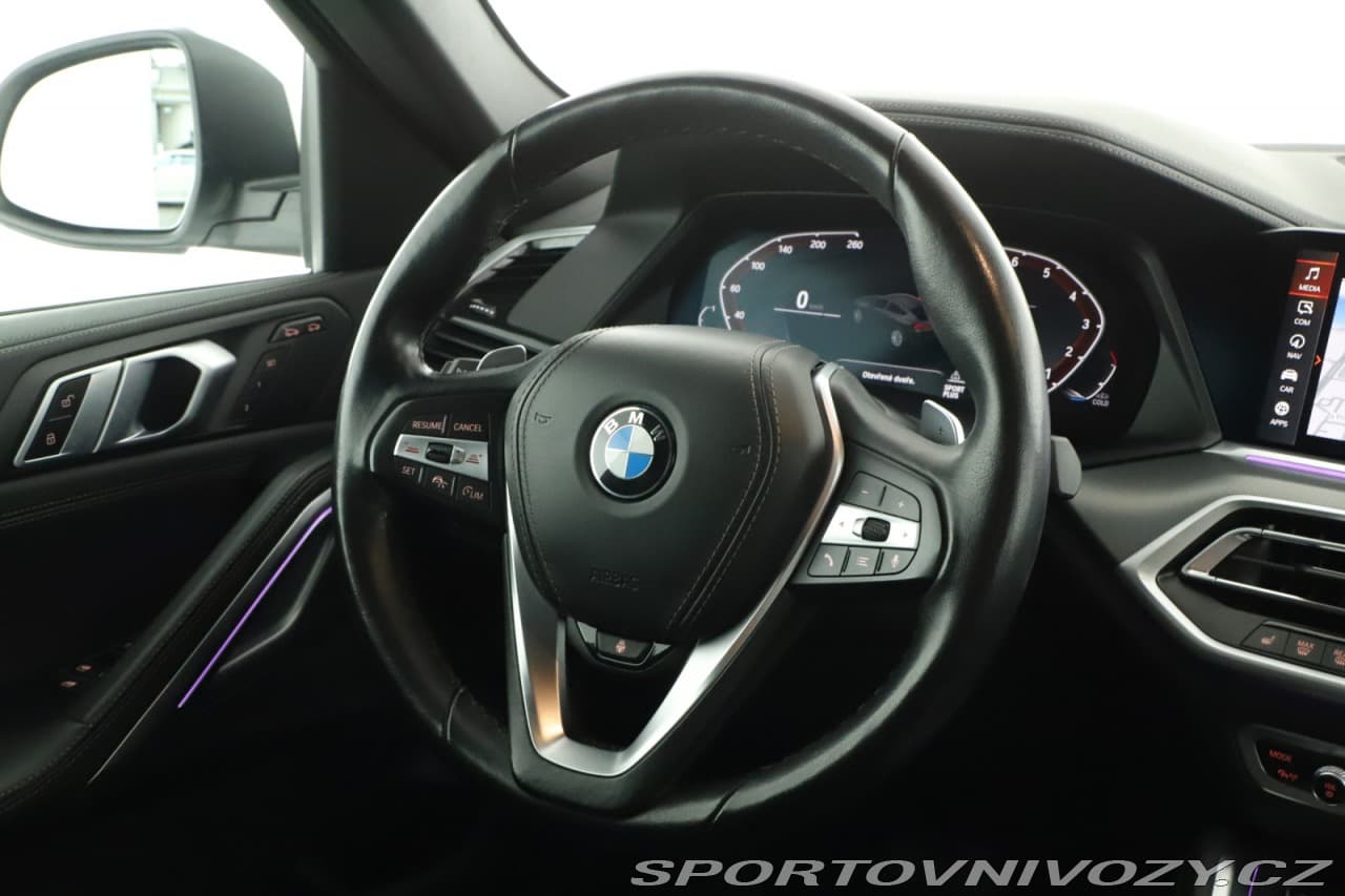 2021 BMW X6 - 8