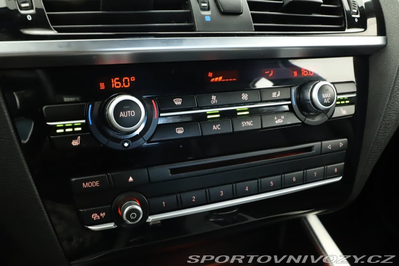 2018 BMW X4 - 12