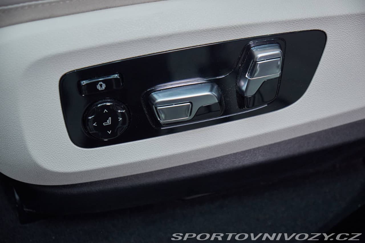 2025 BMW X5 - 39