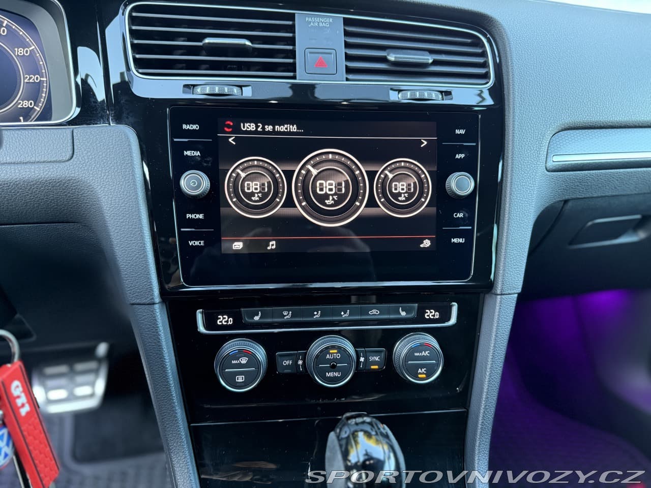 2020 Volkswagen GOLF - 16